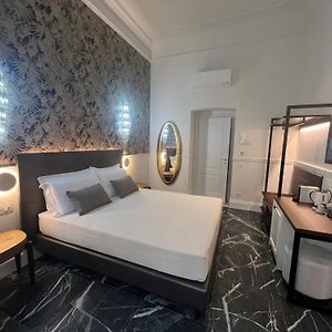 Camera con letto king size